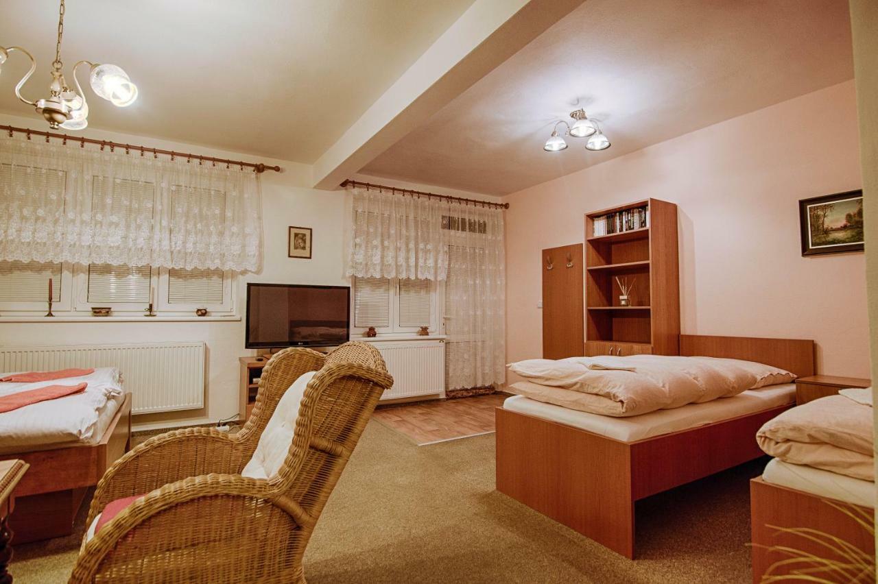 Pod Svatym Kopeckem Apartment มิคูลอฟ ภายนอก รูปภาพ