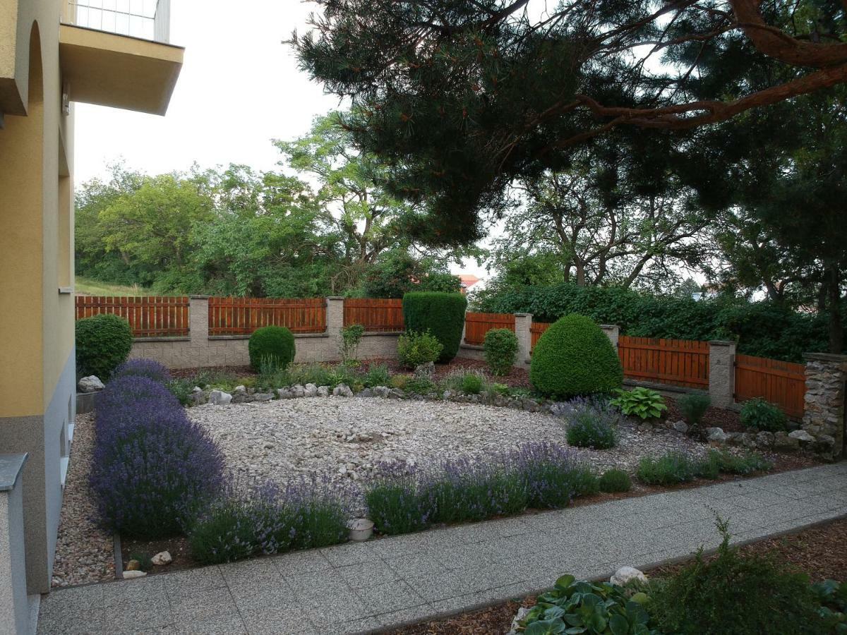 Pod Svatym Kopeckem Apartment มิคูลอฟ ภายนอก รูปภาพ